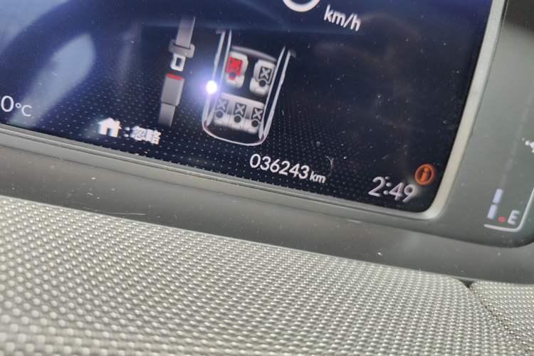 Used Honda LIFE 2021 1.5L CVT SPORT Heartbeat Edition Odometer Close Up