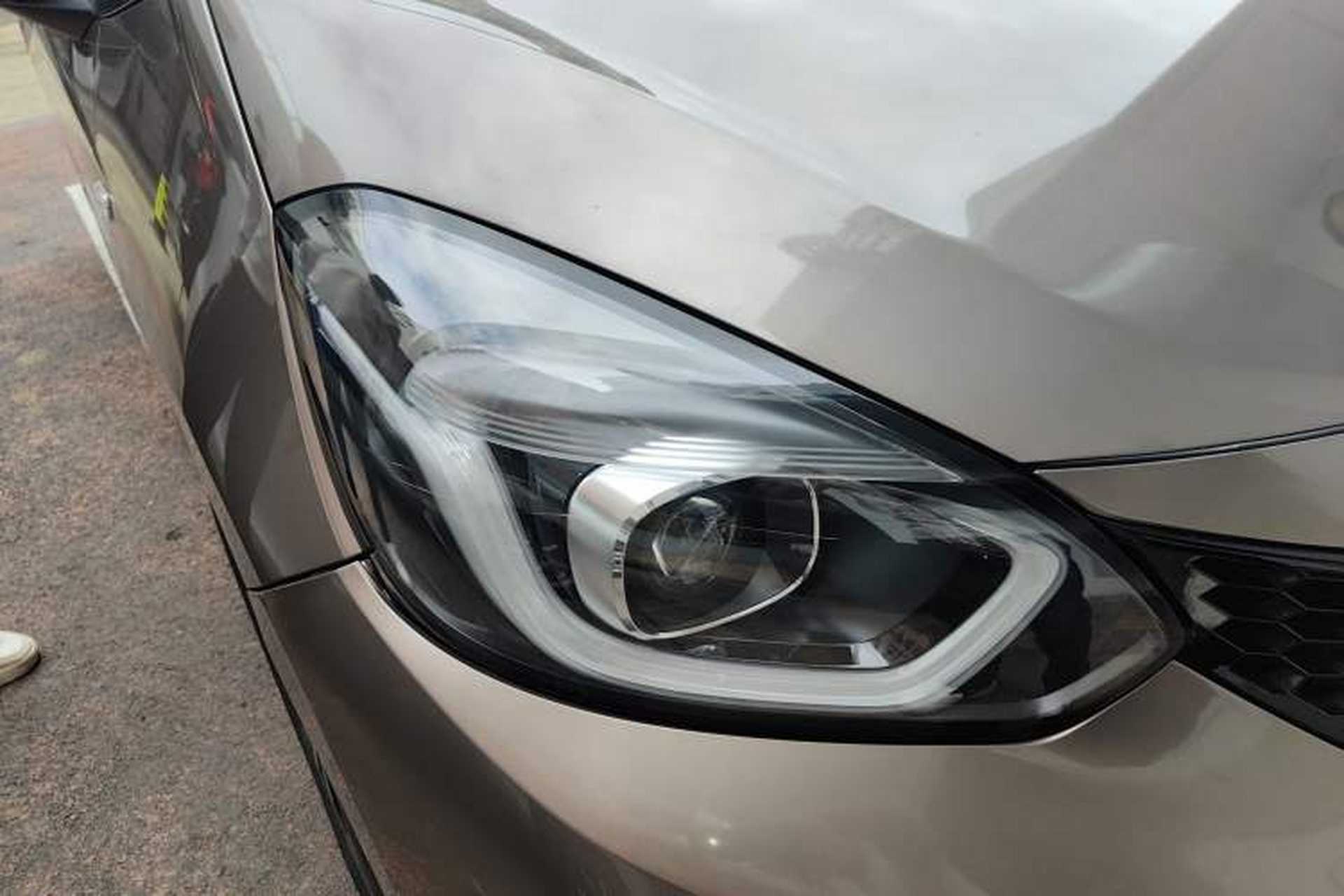 Used Honda LIFE 2021 1.5L CVT SPORT Heartbeat Edition Right Front Headlight