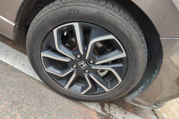 Used Honda LIFE 2021 1.5L CVT SPORT Heartbeat Edition Right Front Wheel Hub