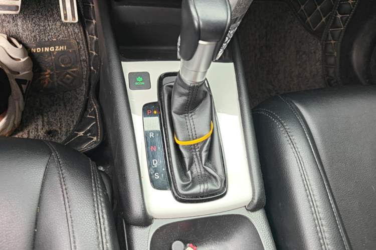 Used Honda LIFE 2021 1.5L CVT SPO-SS Dynamic Edition Gear Lever