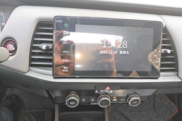 Used Honda LIFE 2021 1.5L CVT CRO-S Fun Edition Audio And AC Panel