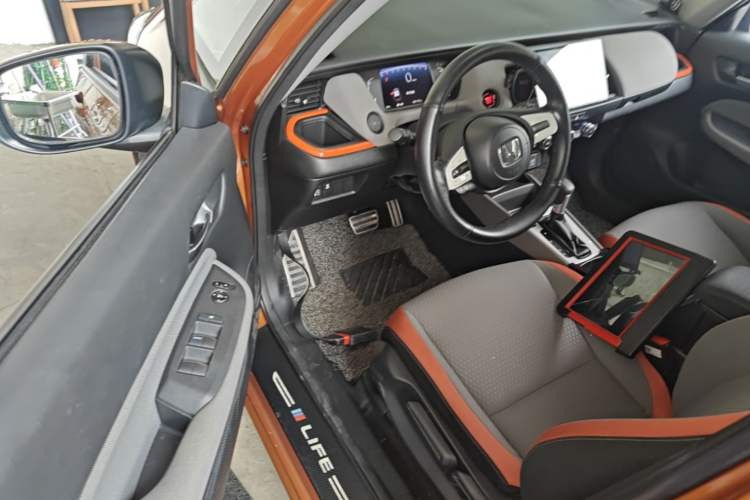 Used Honda LIFE 2021 1.5L CVT SPORT Heartbeat Edition Driver Seat