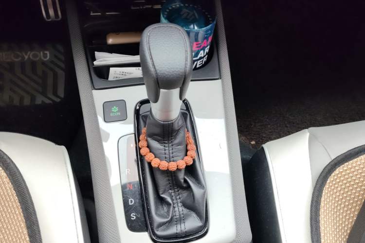 Used Honda LIFE 2021 1.5L CVT SPORT Heartbeat Edition Gear Lever