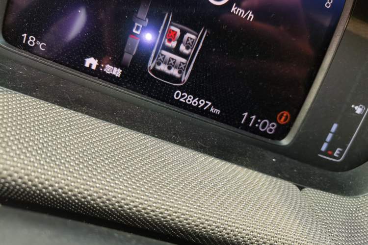 Used Honda LIFE 2021 1.5L CVT SPORT Heartbeat Edition Odometer Close Up
