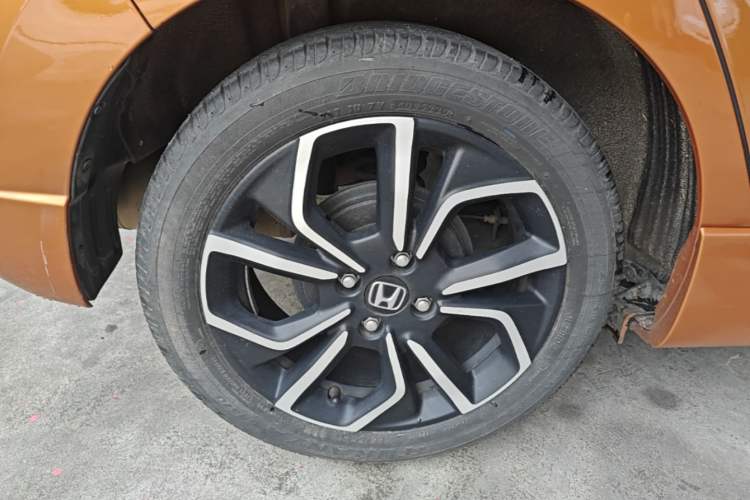 Used Honda LIFE 2021 1.5L CVT SPORT Heartbeat Edition Right Rear Wheel Hub