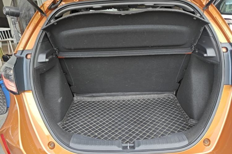 Used Honda LIFE 2021 1.5L CVT SPORT Heartbeat Edition Trunk