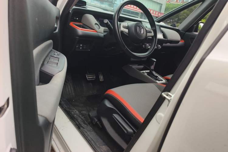 Used Honda LIFE 2021 1.5L CVT SPO-SS Dynamic Edition Driver Seat