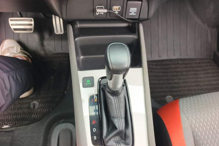Used Honda LIFE 2021 1.5L CVT SPO-SS Dynamic Edition Gear Lever