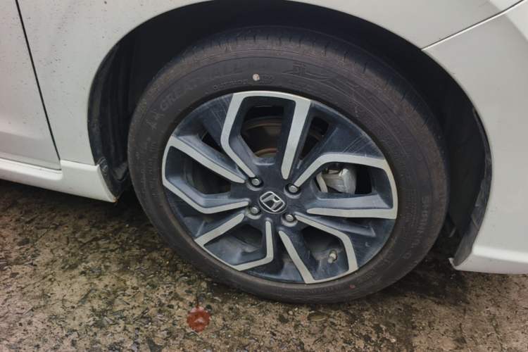 Used Honda LIFE 2021 1.5L CVT SPO-SS Dynamic Edition Right Front Wheel Hub