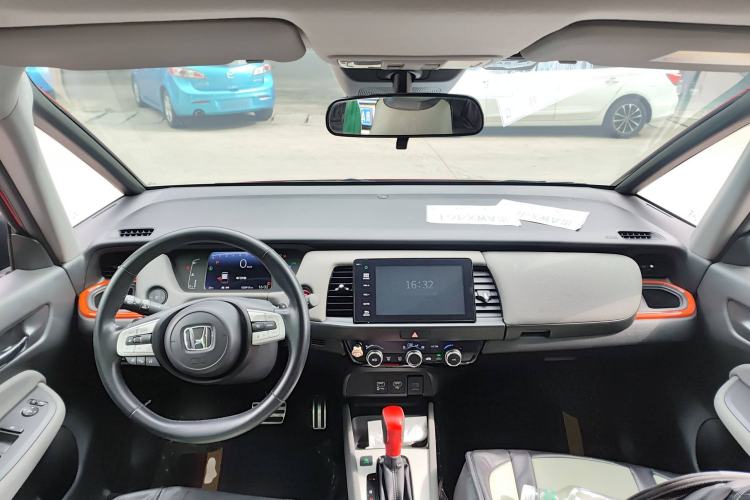 Used Honda LIFE 2021 1.5L CVT SPORT Heartbeat Edition Center Console