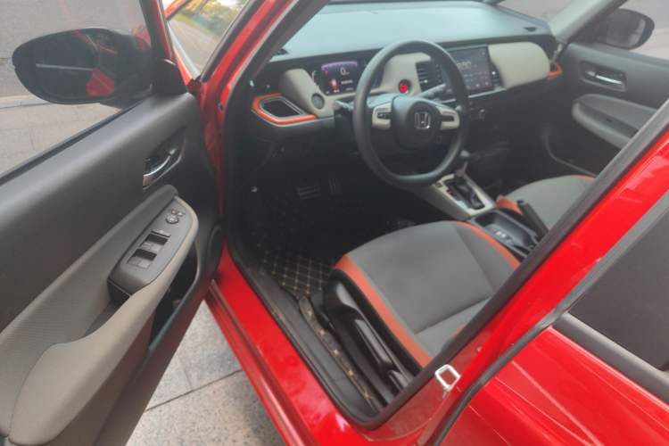 Used Honda LIFE 2021 1.5L CVT SPORT Heartbeat Edition Driver Seat