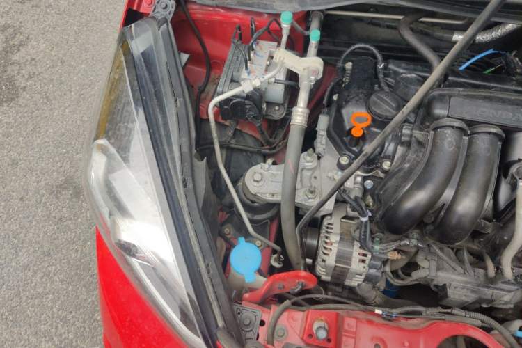 Used Honda LIFE 2021 1.5L CVT SPORT Heartbeat Edition Engine Bay Right