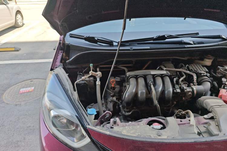 Used Honda LIFE 2021 1.5L CVT SPORT Heartbeat Edition Engine Bay Right