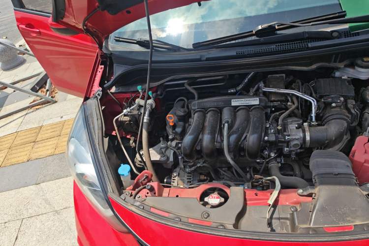 Used Honda LIFE 2021 1.5L CVT SPORT Heartbeat Edition Engine Bay Right