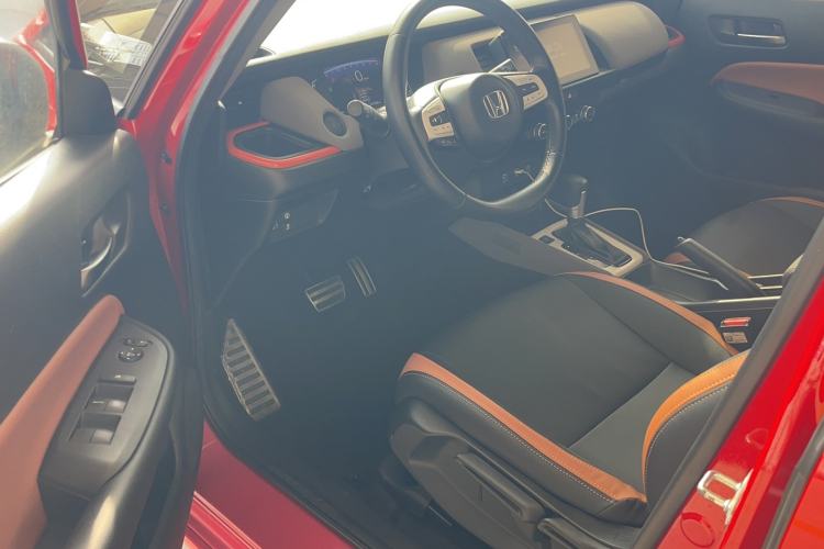 Used Honda LIFE 2021 1.5L CVT SPO-SS Dynamic Edition Interior 1