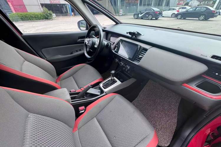 Used Honda LIFE 2021 1.5L CVT SPO-SS Dynamic Edition Interior 2