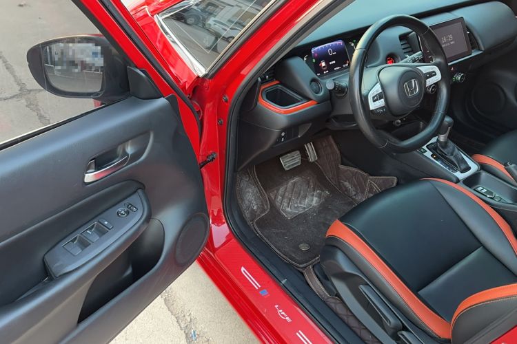 Used Honda LIFE 2021 1.5L CVT SPO-SS Dynamic Edition Interior 2