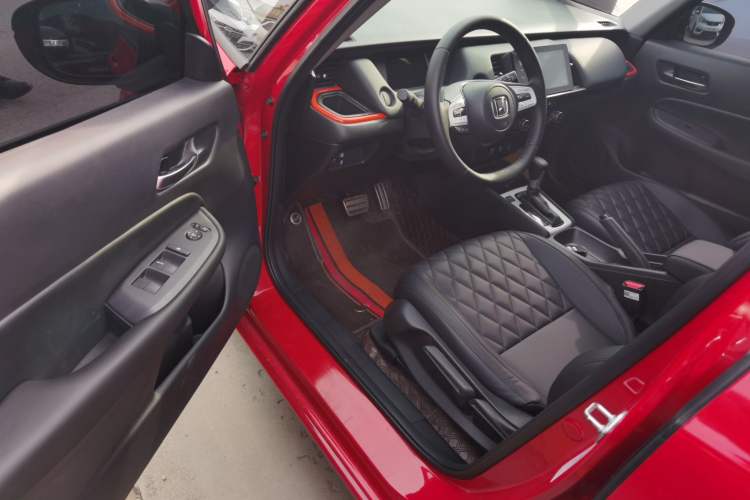 Used Honda LIFE 2021 1.5L CVT SPORT Heartbeat Edition Interior 3