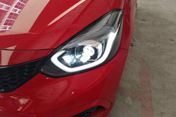 Used Honda LIFE 2021 1.5L CVT SPORT Heartbeat Edition Left Front Headlight