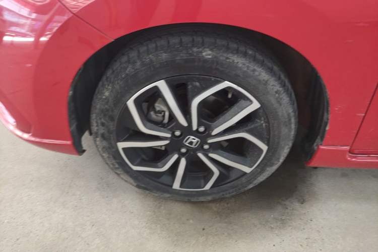 Used Honda LIFE 2021 1.5L CVT SPO-SS Dynamic Edition Left Front Wheel Hub