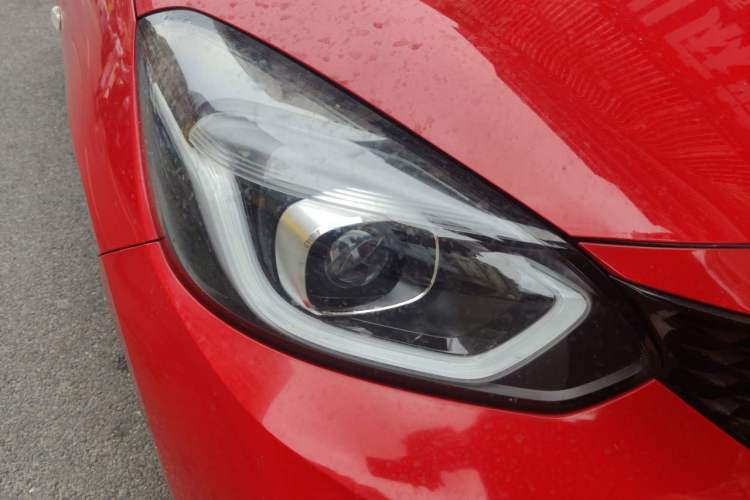 Used Honda LIFE 2021 1.5L CVT SPORT Heartbeat Edition Right Front Headlight
