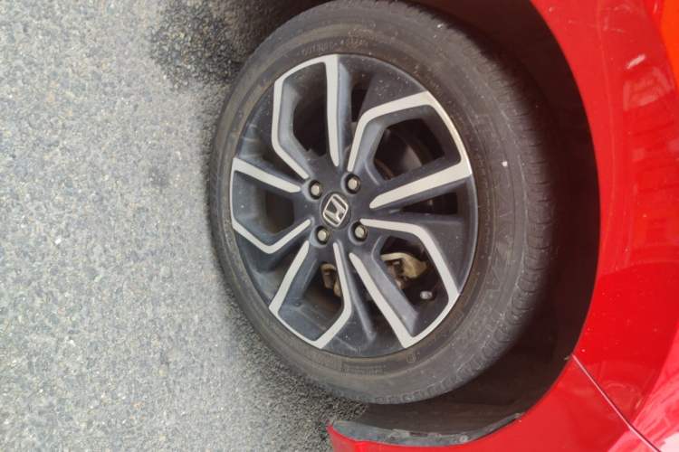 Used Honda LIFE 2021 1.5L CVT SPORT Heartbeat Edition Right Front Wheel Hub