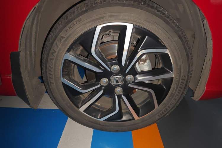 Used Honda LIFE 2021 1.5L CVT SPO-SS Dynamic Edition Right Front Wheel Hub