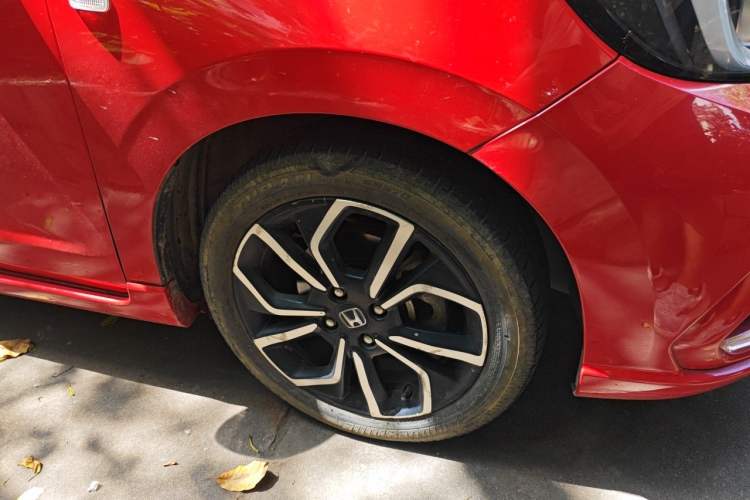 Used Honda LIFE 2021 1.5L CVT SPORT Heartbeat Edition Right Front Wheel Hub