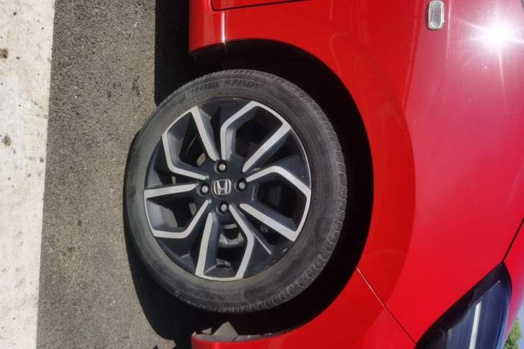 Used Honda LIFE 2021 1.5L CVT SPO-SS Dynamic Edition Right Front Wheel Hub