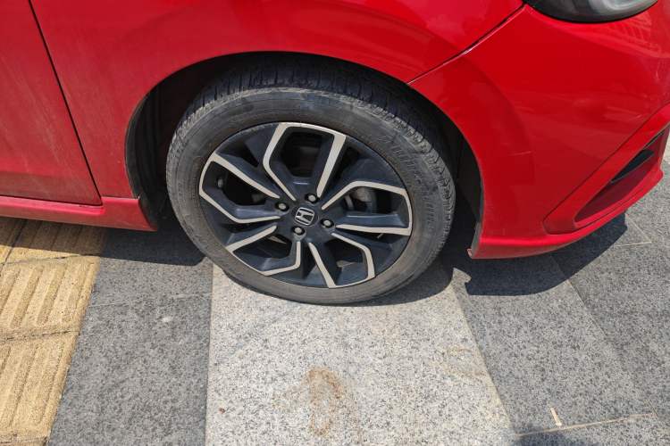 Used Honda LIFE 2021 1.5L CVT SPORT Heartbeat Edition Right Front Wheel Hub