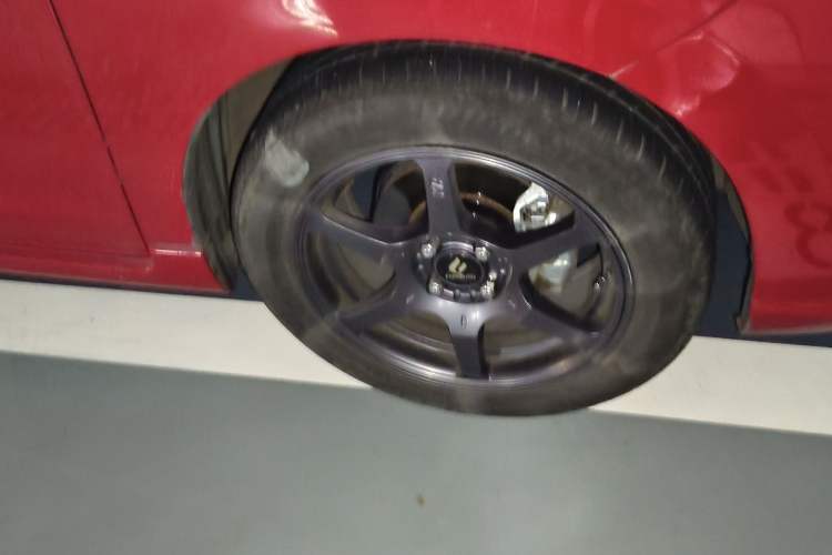 Used Honda LIFE 2021 1.5L CVT SPO-SS Dynamic Edition Right Front Wheel Hub