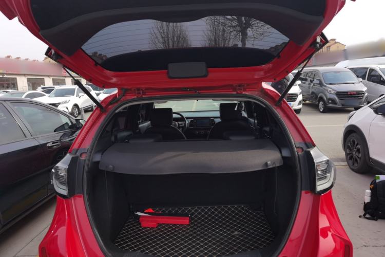 Used Honda LIFE 2021 1.5L CVT SPORT Heartbeat Edition Trunk