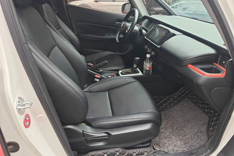 Used Honda LIFE 2021 1.5L CVT SPO-SS Dynamic Edition Right Front Seat