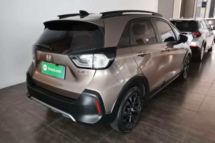 Used Honda LIFE 2021 1.5L CVT CRO-S Fun Edition Rear Right 45 Deg