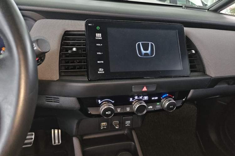 Used Honda LIFE 2021 1.5L CVT SPO-SS Dynamic Edition Audio And AC Panel