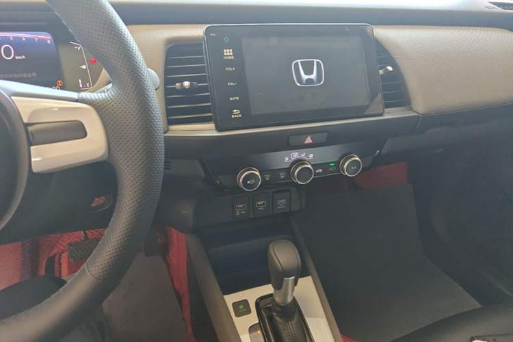 Used Honda LIFE 2021 1.5L CVT CRO-S Fun Edition Audio And AC Panel