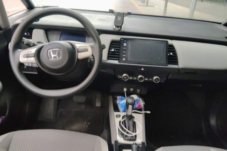 Used Honda LIFE 2021 1.5L CVT CRO-S Fun Edition Center Console
