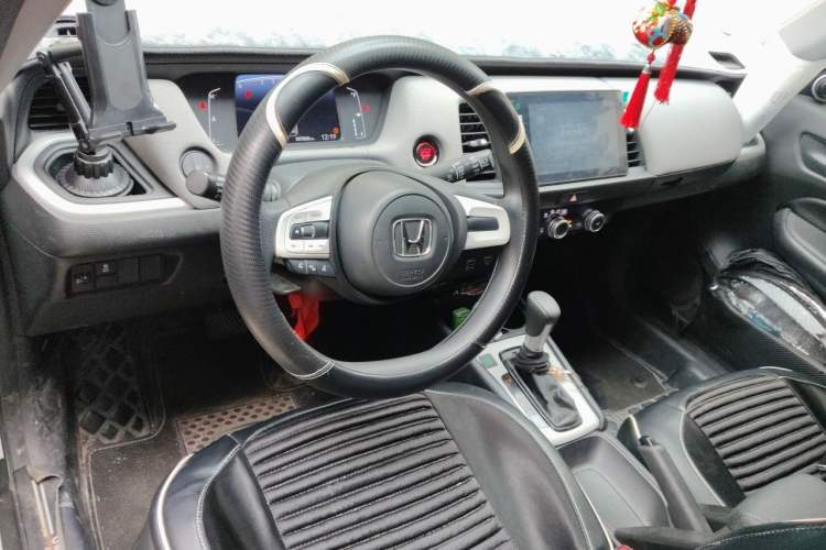 Used Honda LIFE 2021 1.5L CVT CRO-S Fun Edition Center Console