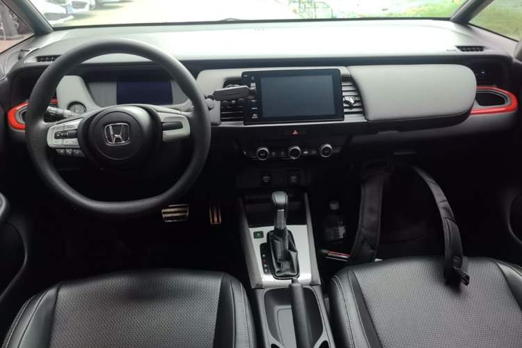 Used Honda LIFE 2021 1.5L CVT SPORT Heartbeat Edition Center Console