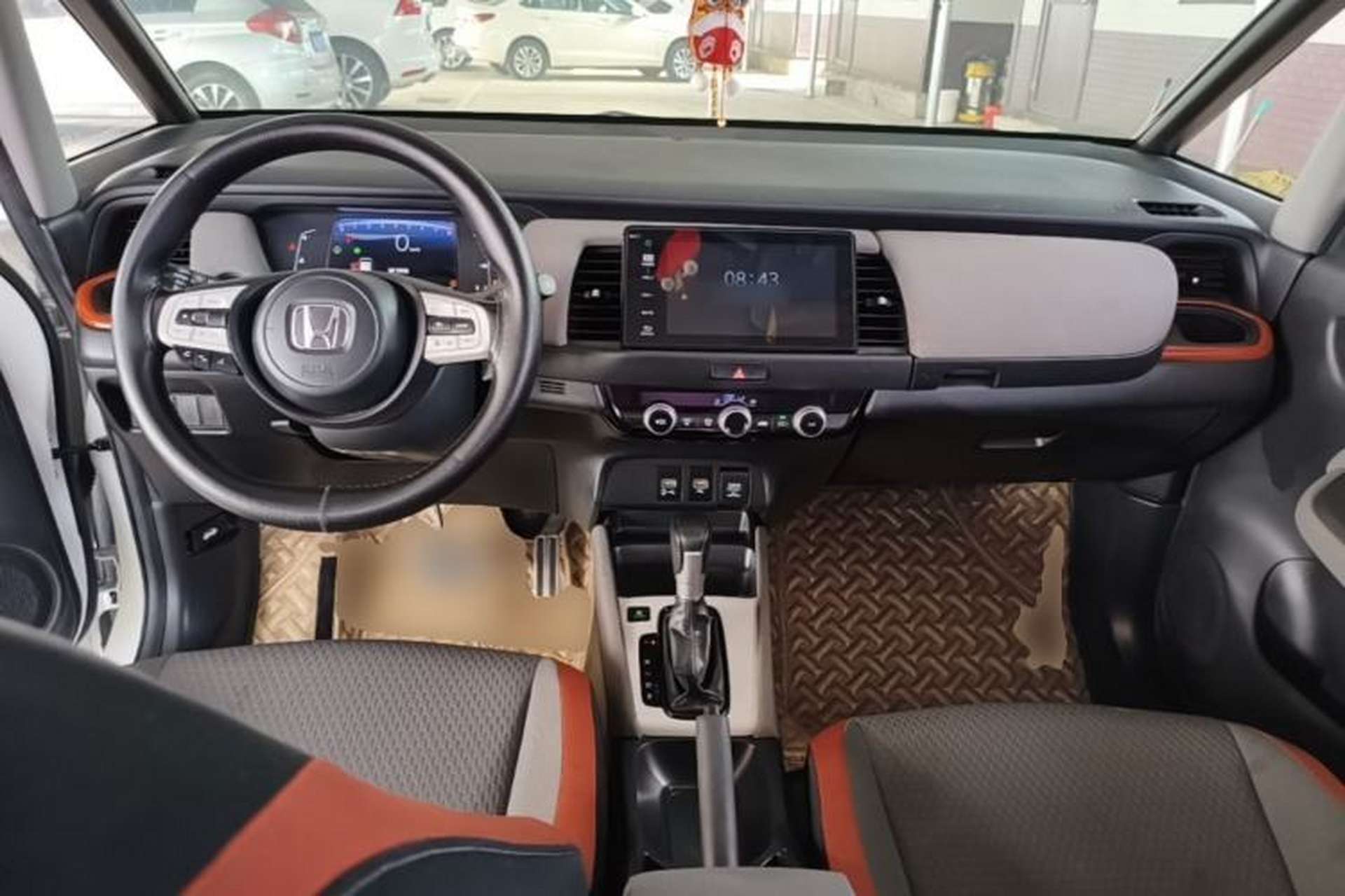 Used Honda LIFE 2021 1.5L CVT SPO-SS Dynamic Edition Center Console