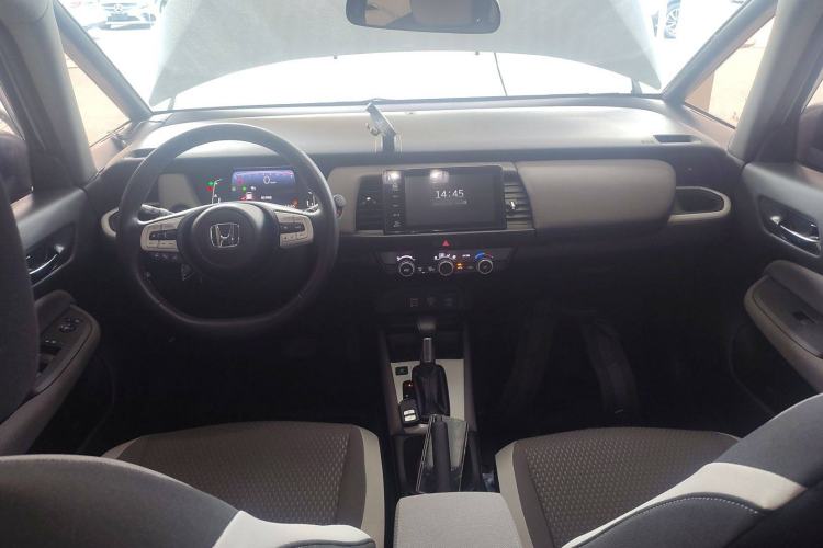 Used Honda LIFE 2021 1.5L CVT CRO-SS Fun Edition Center Console