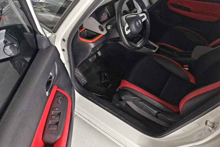 Used Honda LIFE 2021 1.5L CVT SPO-SS Dynamic Edition Driver Seat