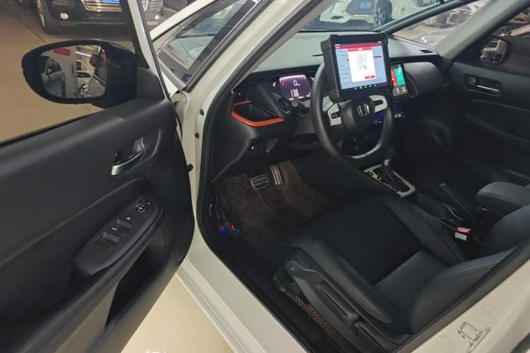 Used Honda LIFE 2021 1.5L CVT SPORT Heartbeat Edition Driver Seat