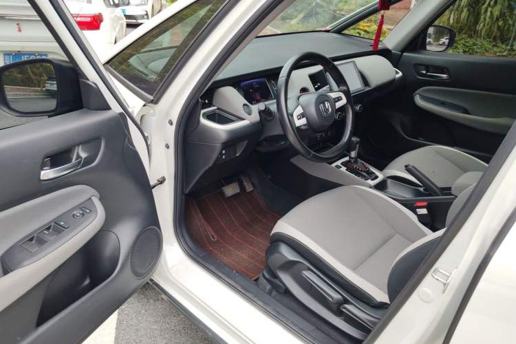 Used Honda LIFE 2021 1.5L CVT CRO-SS Fun Edition Driver Seat