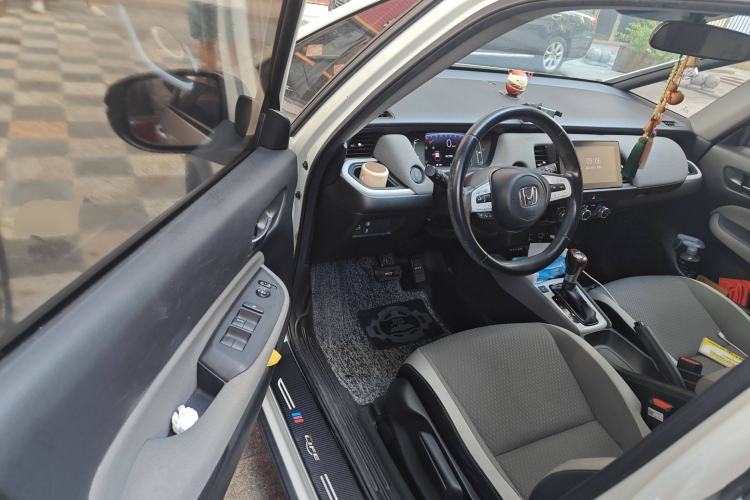 Used Honda LIFE 2021 1.5L CVT CRO-SS Fun Edition Driver Seat