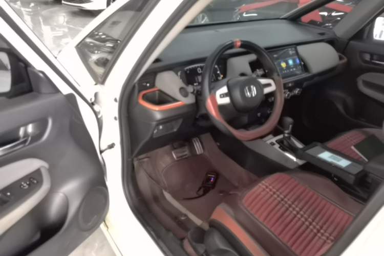 Used Honda LIFE 2021 1.5L CVT SPORT Heartbeat Edition Driver Seat