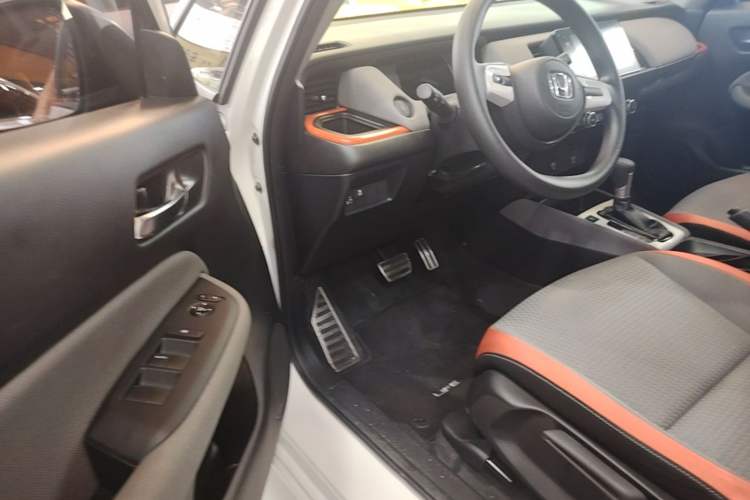 Used Honda LIFE 2021 1.5L CVT SPORT Heartbeat Edition Driver Seat