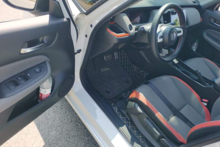 Used Honda LIFE 2021 1.5L CVT SPO-SS Dynamic Edition Driver Seat