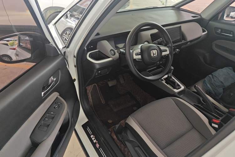 Used Honda LIFE 2021 1.5L CVT CRO-S Fun Edition Driver Seat