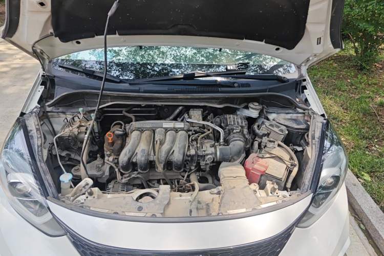 Used Honda LIFE 2021 1.5L CVT SPORT Heartbeat Edition Engine Bay